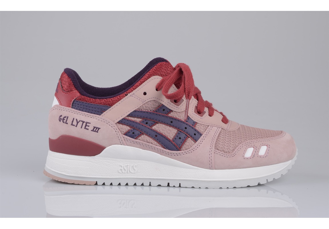 chaussure asics rose homme